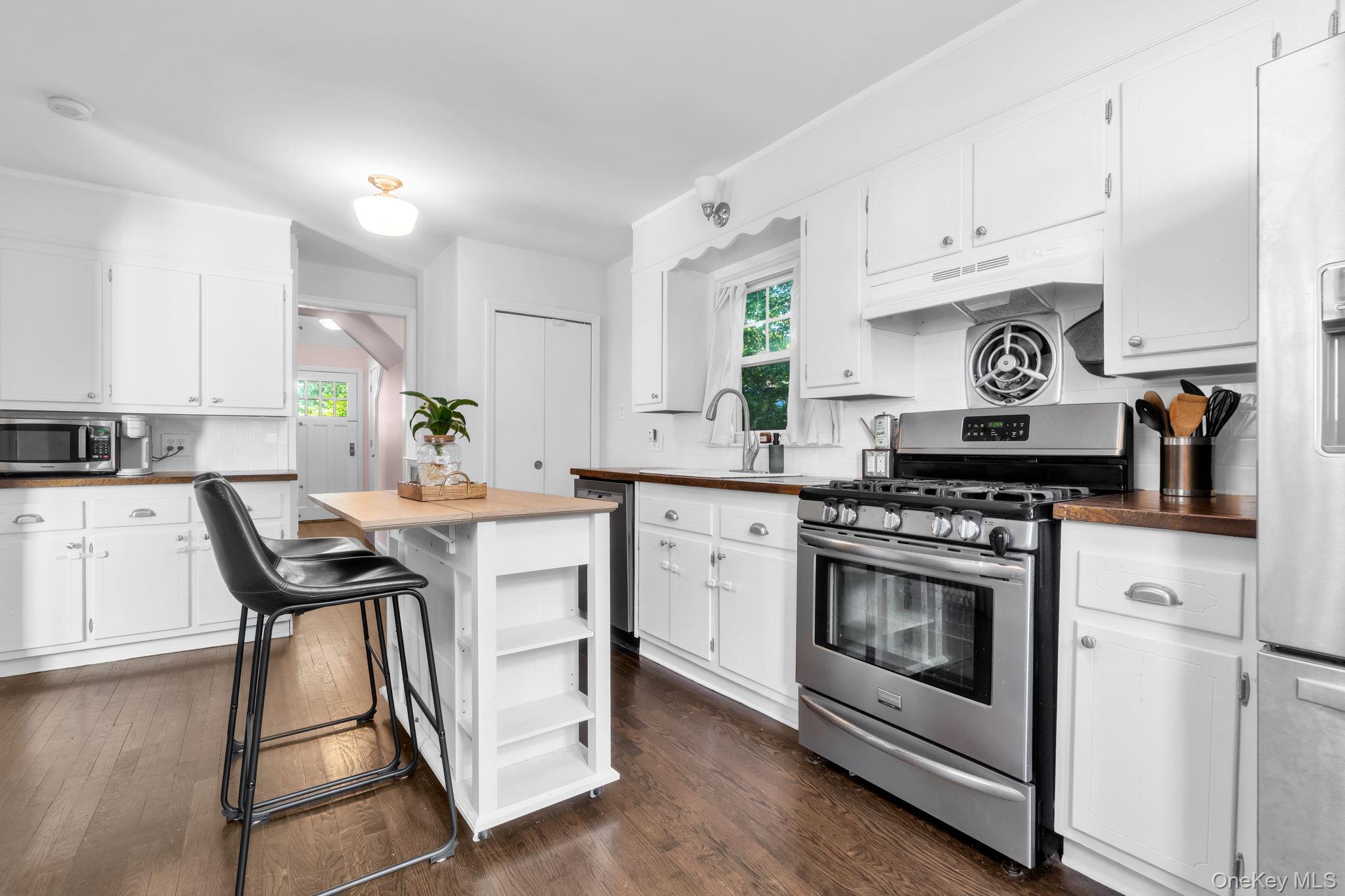 24 Howard Avenue Property Photo 16