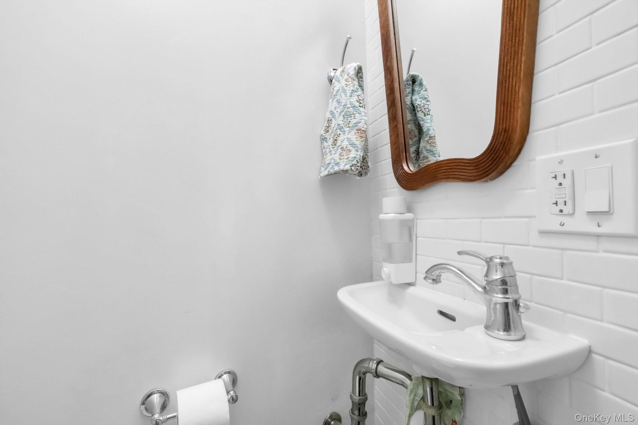 24 Howard Avenue Property Photo 17