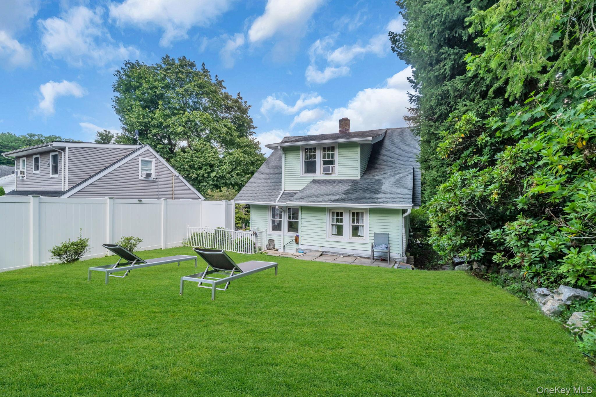 24 Howard Avenue Property Photo 38