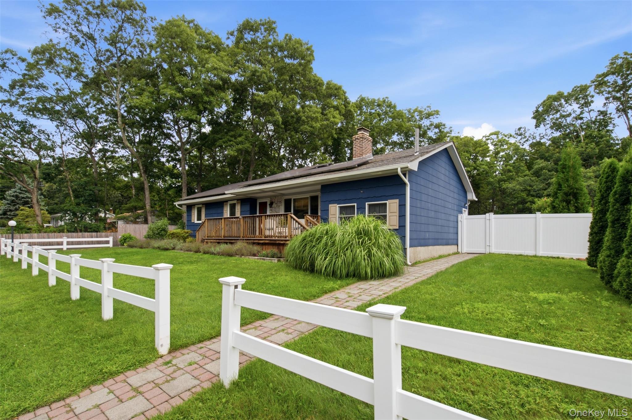 7 Tupelo Street Property Photo 2