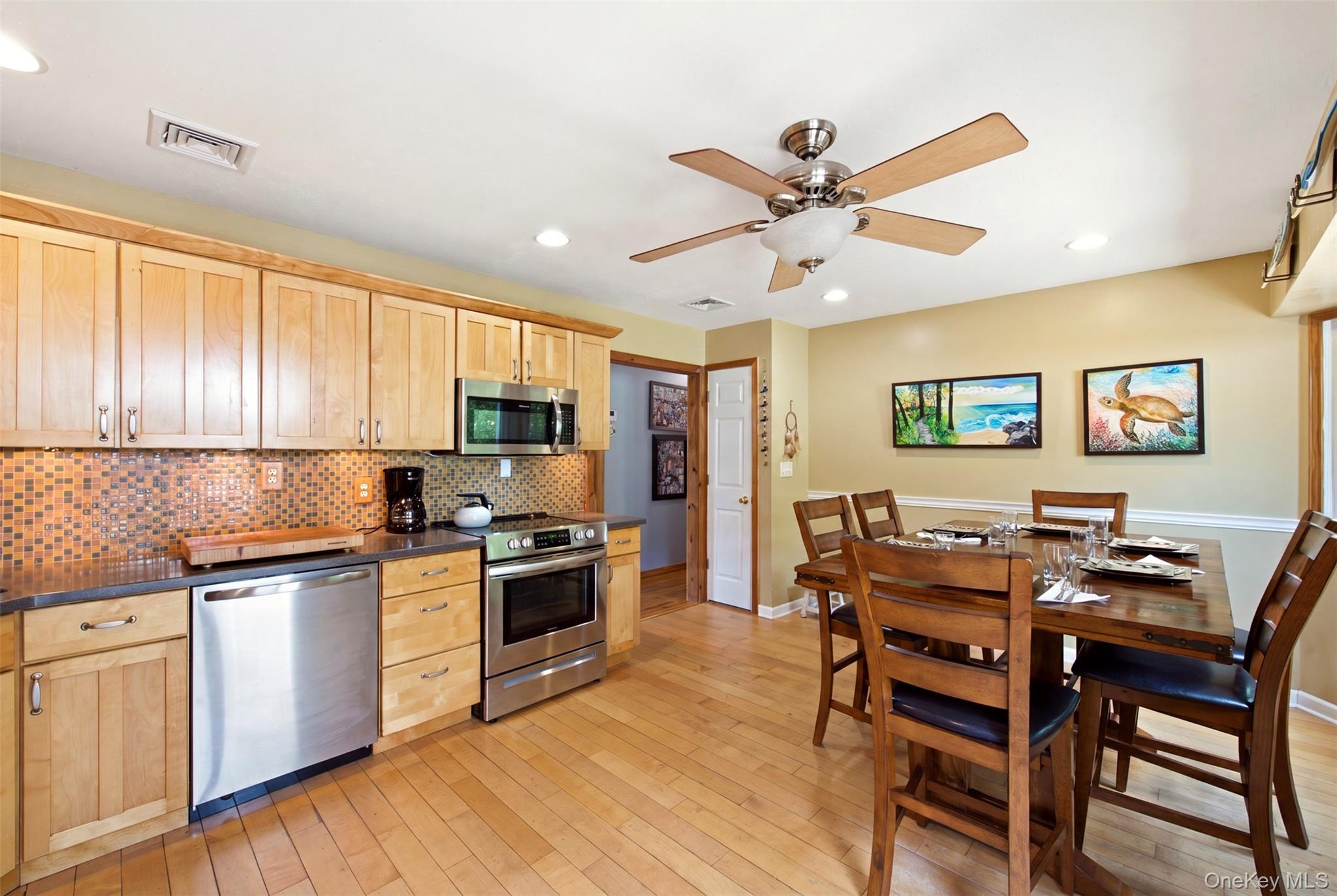 7 Tupelo Street Property Photo 9