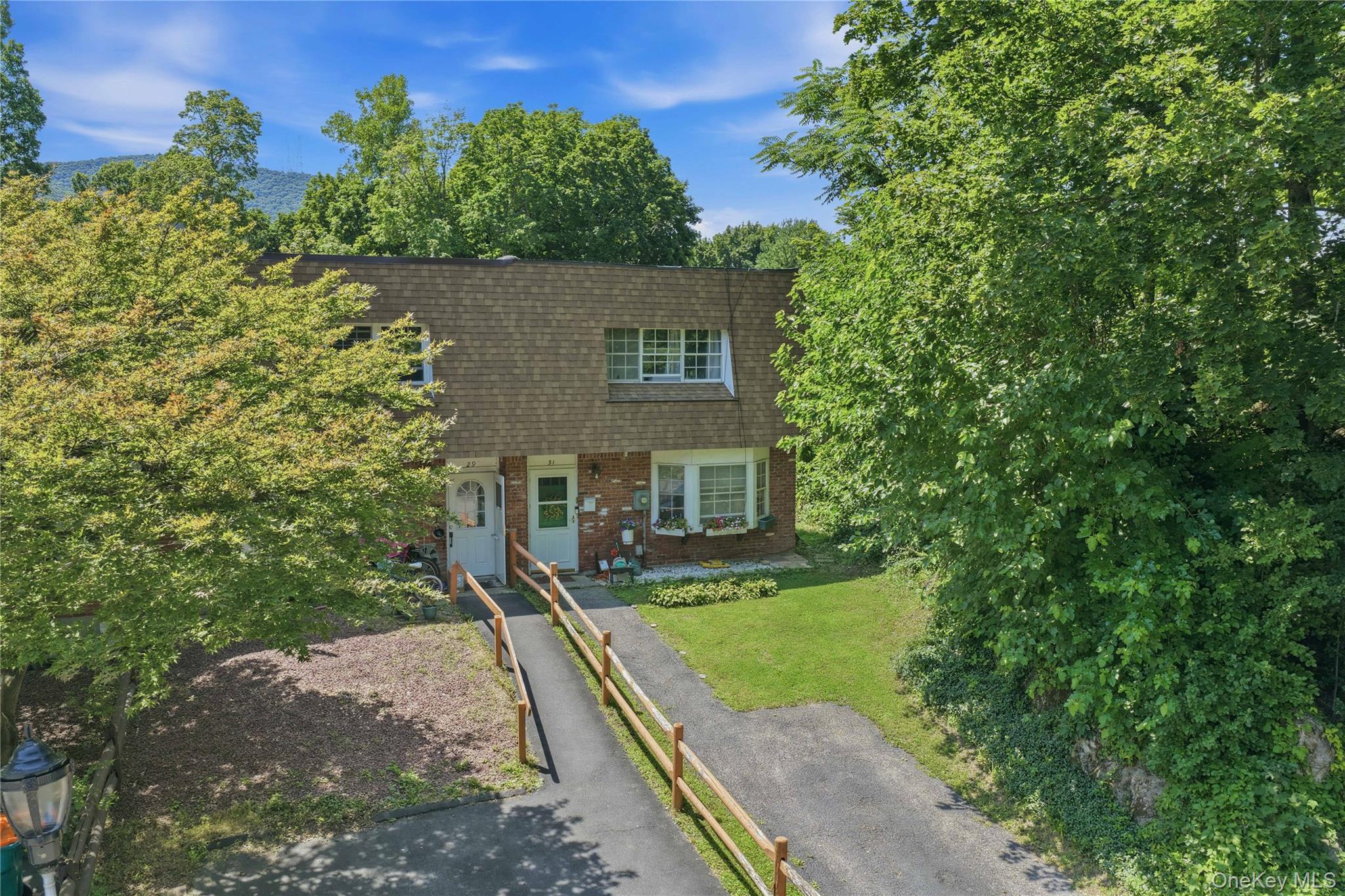 31 Roundtree Court Property Photo 1