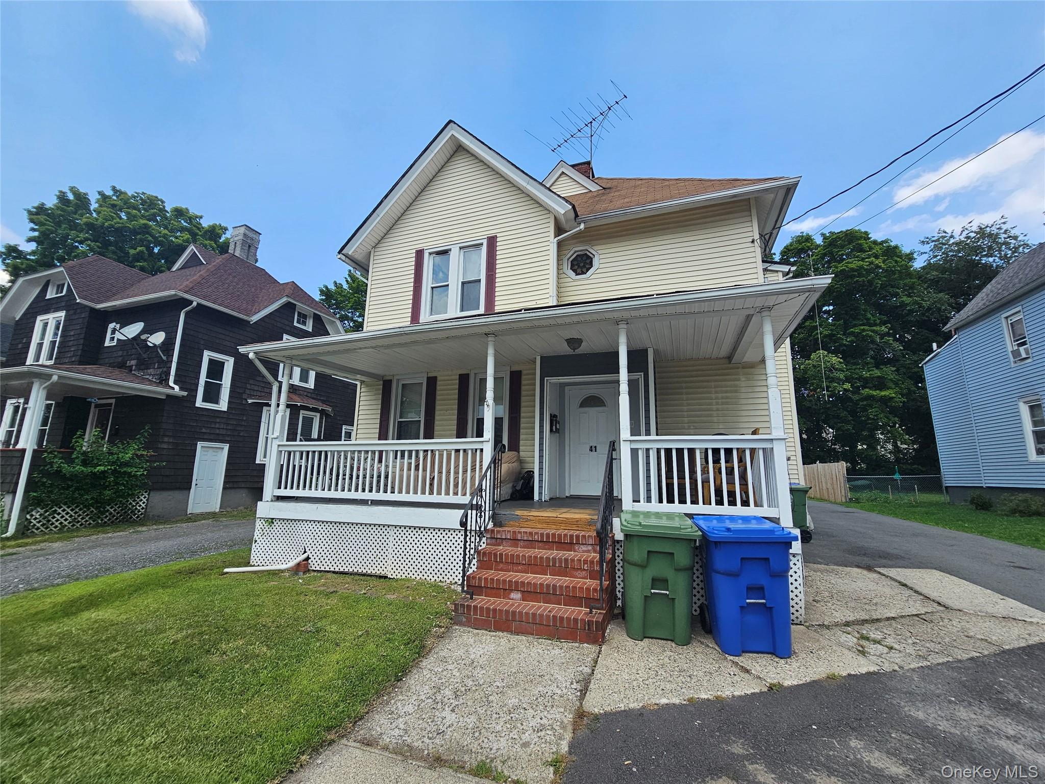 41 Houston Avenue Property Photo 2