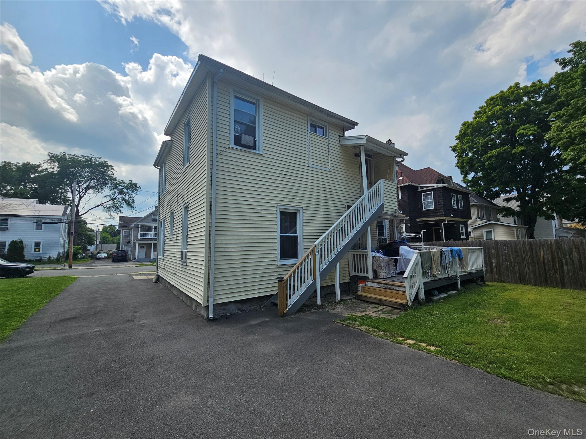 41 Houston Avenue Property Photo 4