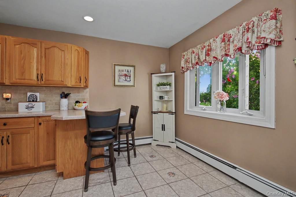 20 Fieldstone Boulevard Property Photo 5