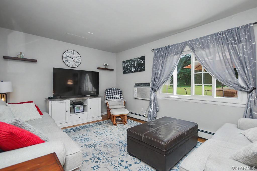20 Fieldstone Boulevard Property Photo 13