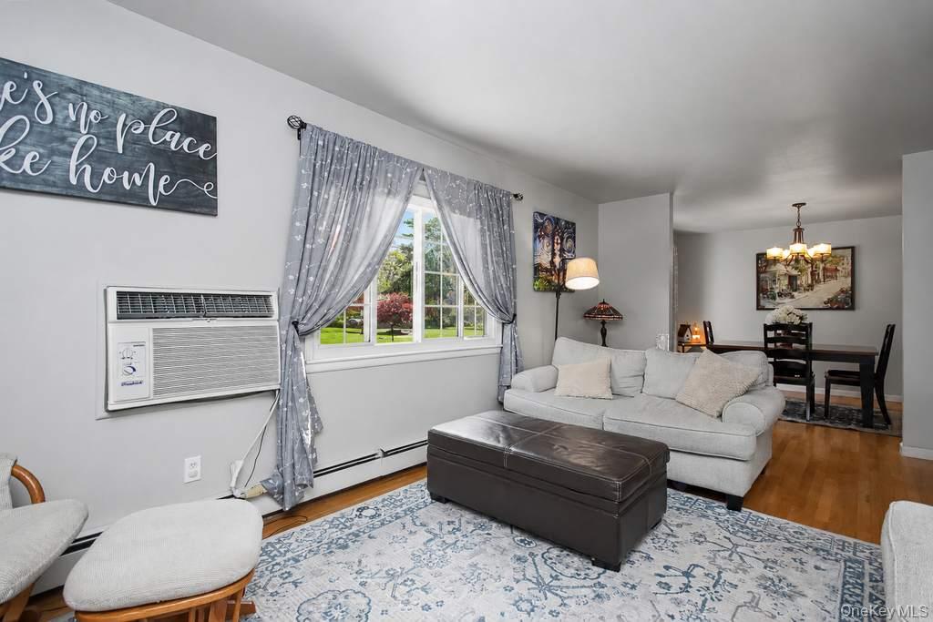 20 Fieldstone Boulevard Property Photo 14
