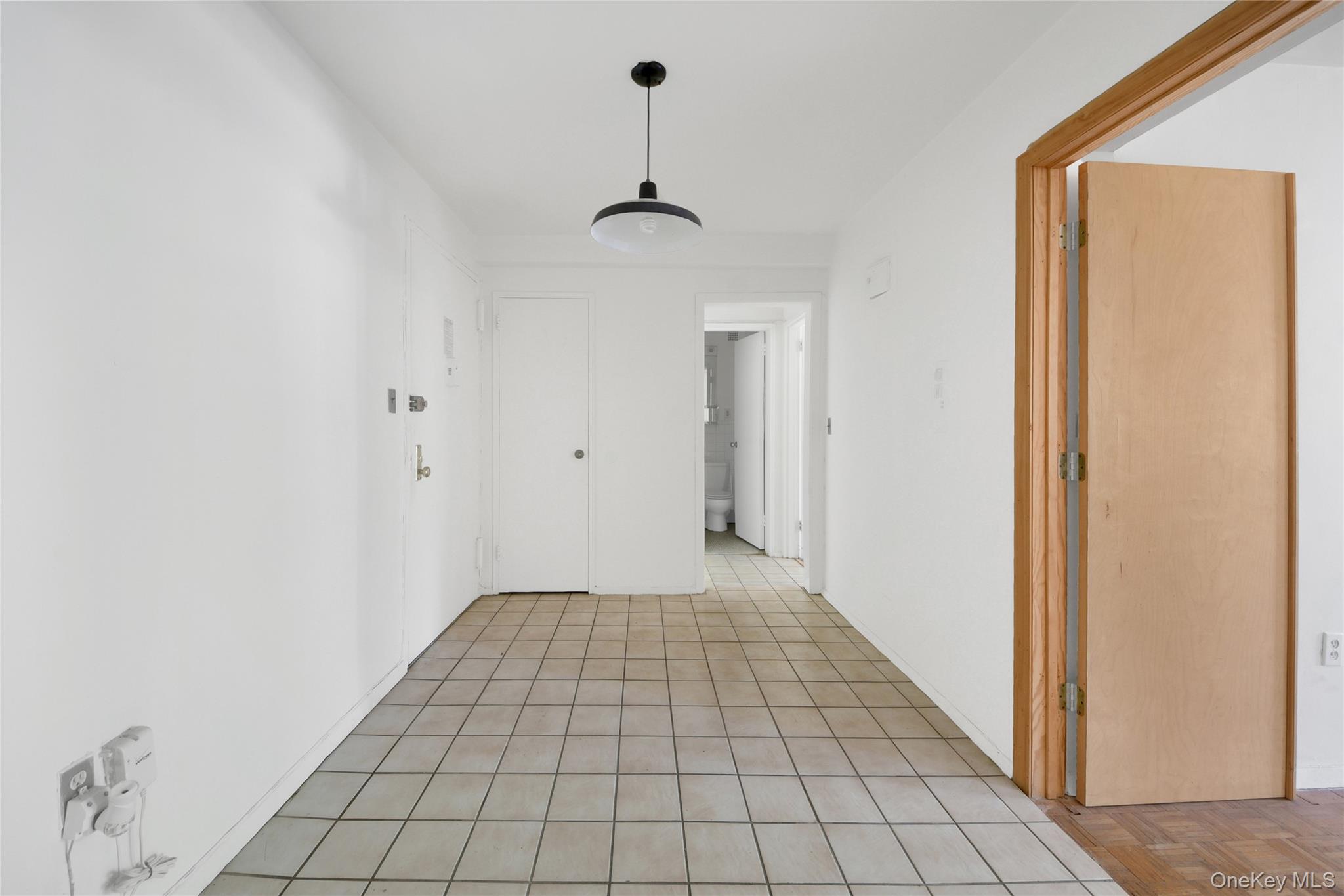 40 S Cole Avenue 1h Property Photo 8