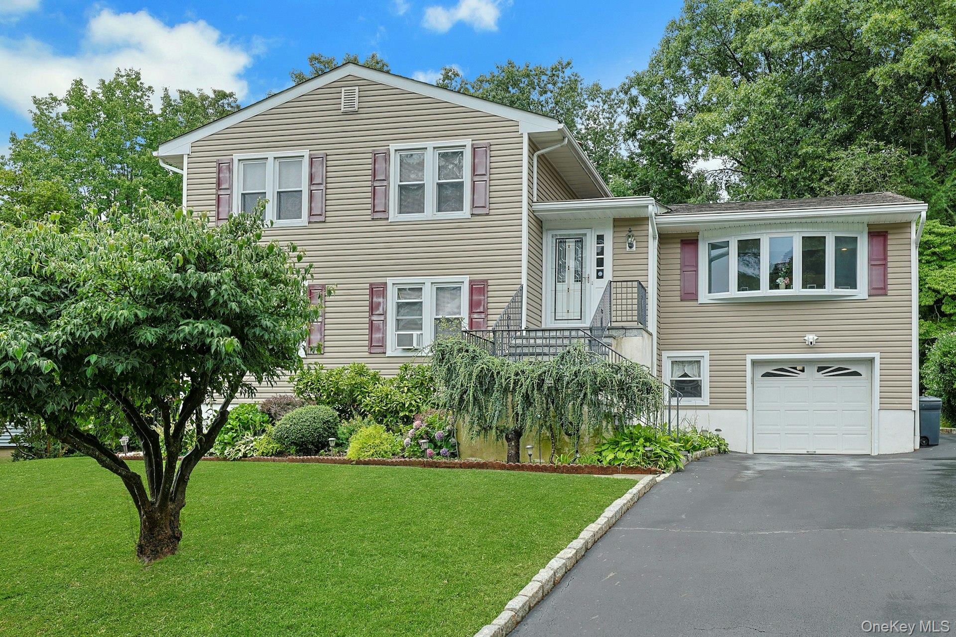 7 Holly Ridge Road Property Photo 1