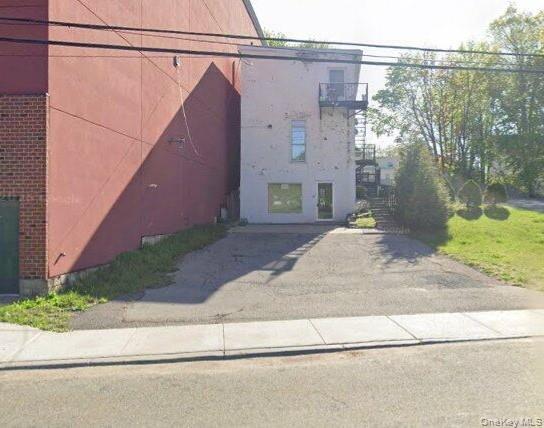30 Millpond Parkway Property Photo 1