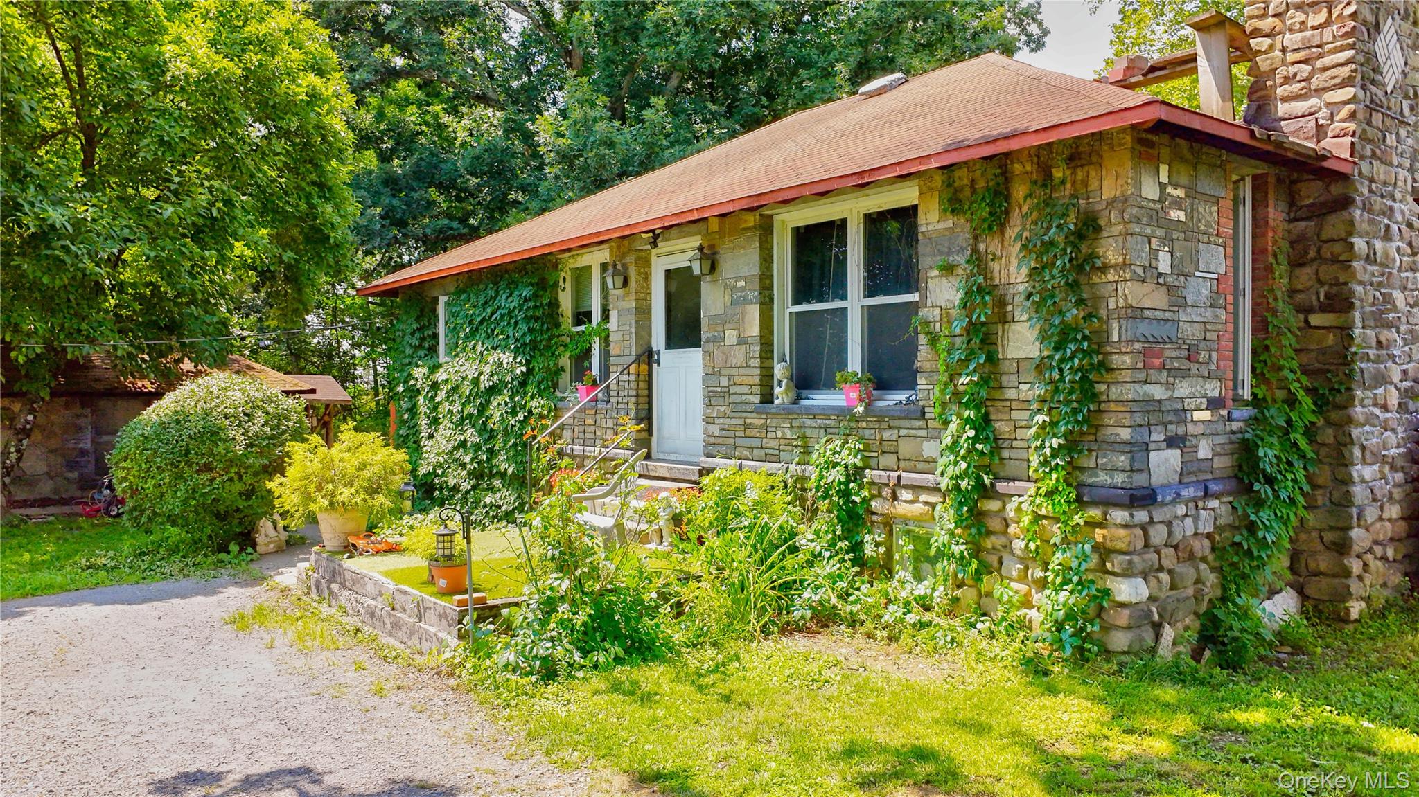 120 Route 17k Property Photo 2