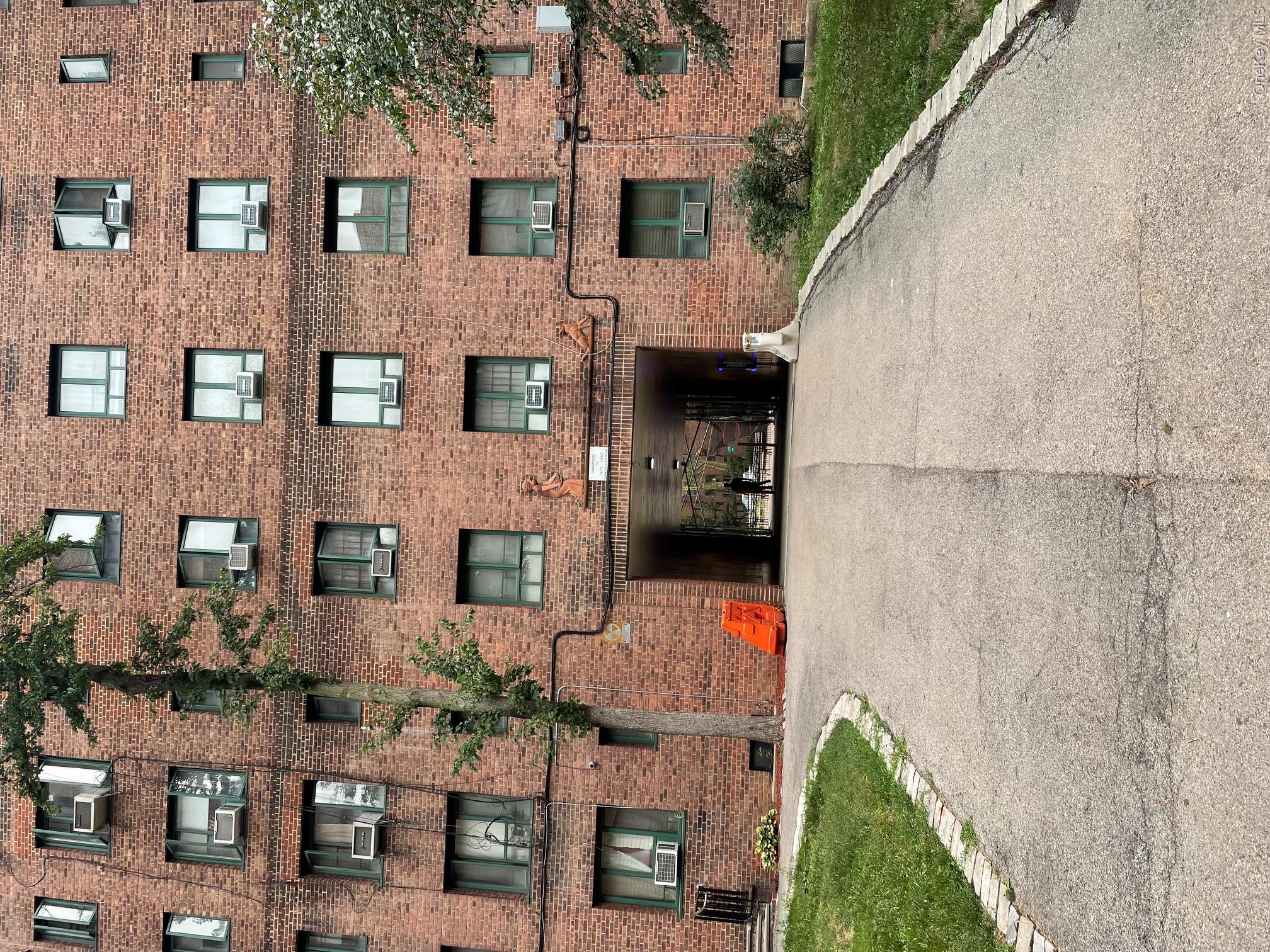 1480 Parkchester Road Ma Property Photo 8