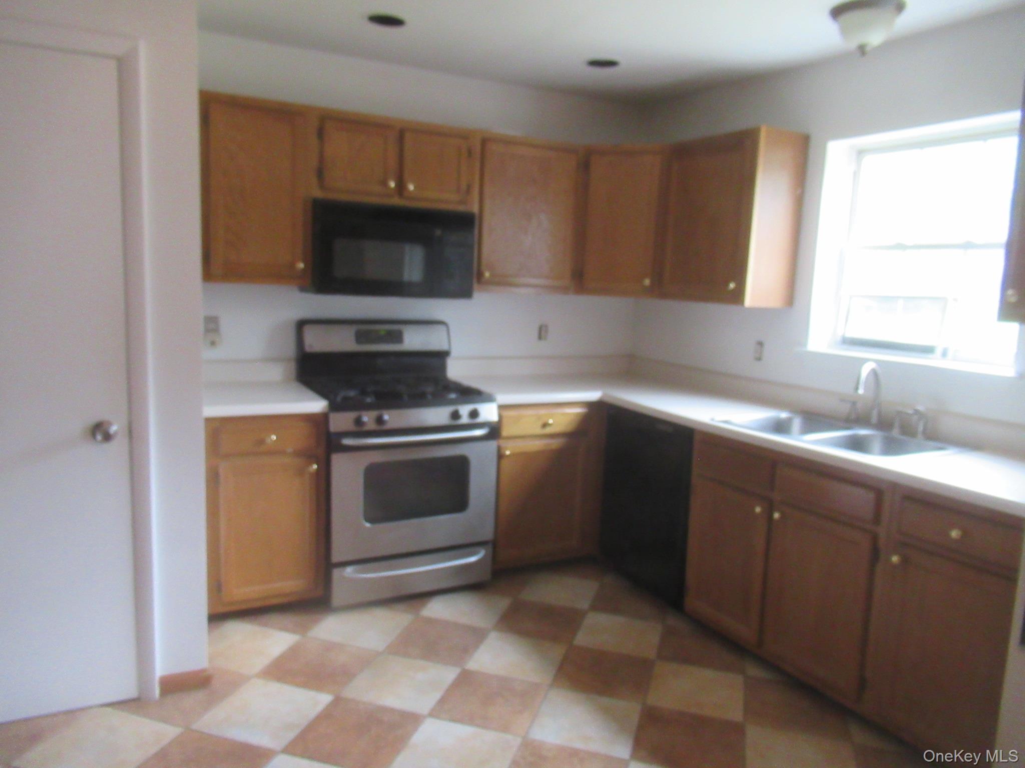 23 Marian Court Property Photo 6