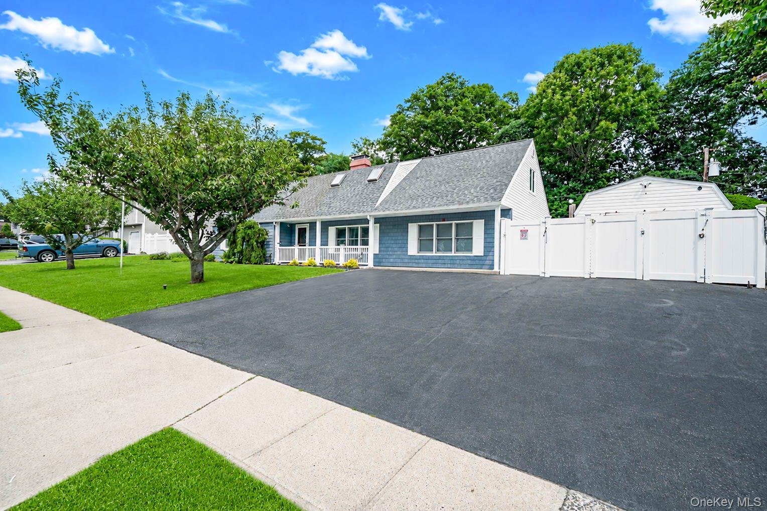 5 Horseshoe Drive Property Photo 1