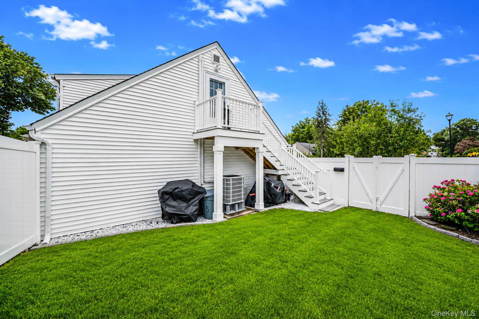 5 Horseshoe Drive Property Photo 8