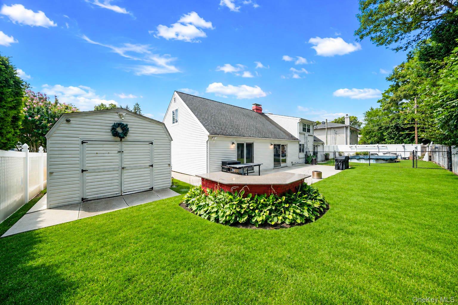 5 Horseshoe Drive Property Photo 13
