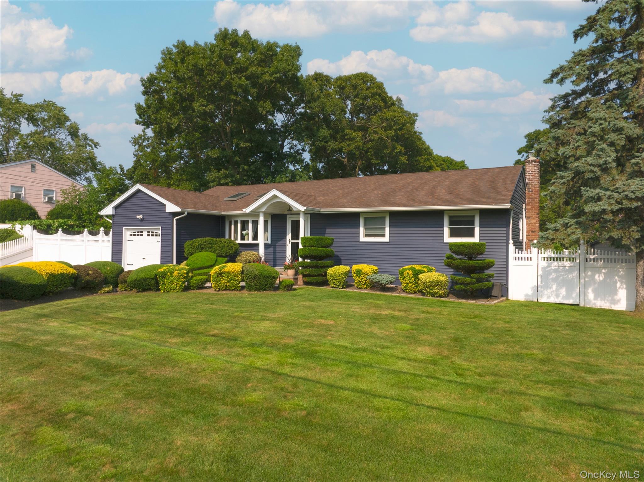 17 Bayberry Road Property Photo 2