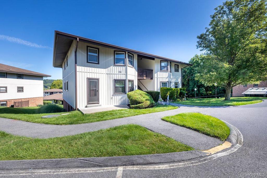 16d Essex Place Property Photo 2