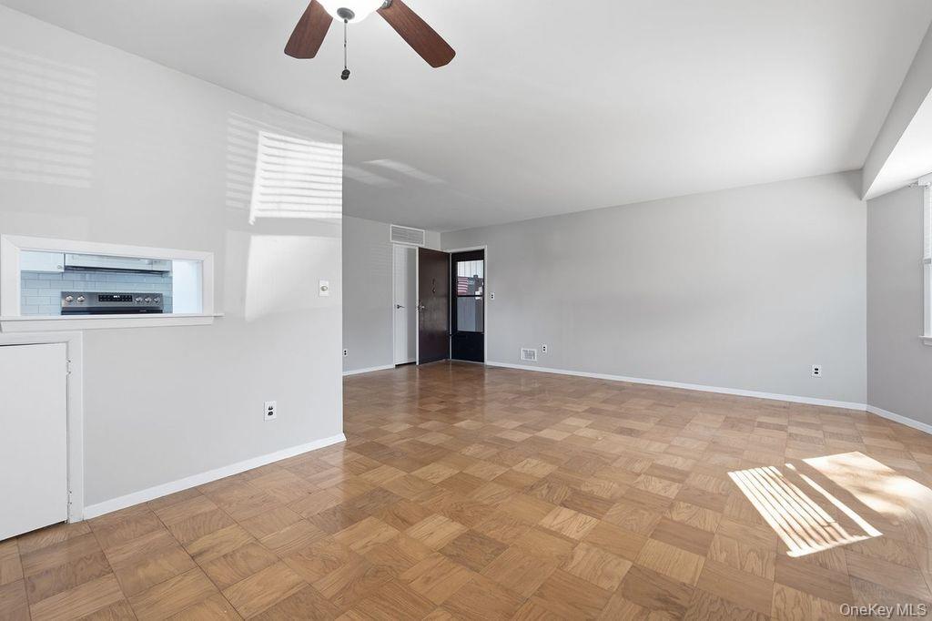 16d Essex Place Property Photo 7