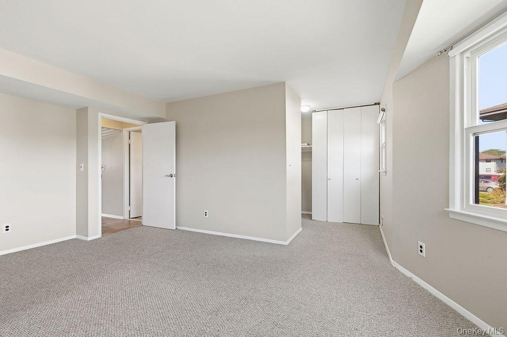 16d Essex Place Property Photo 14
