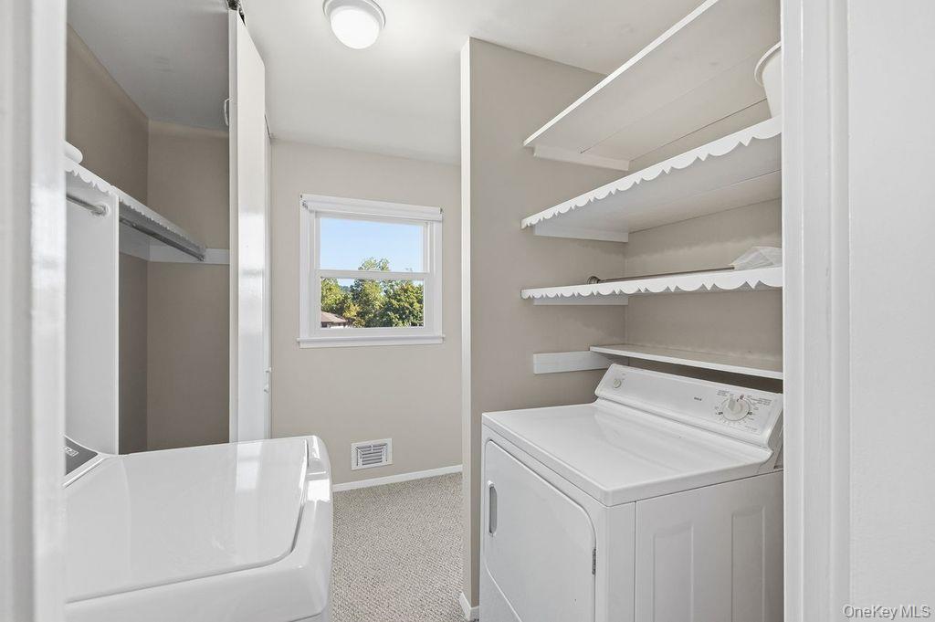 16d Essex Place Property Photo 17