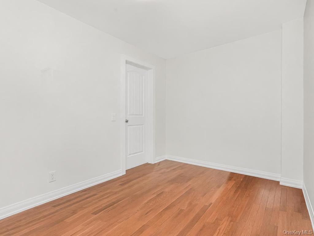 3057 Williamsbridge Road Property Photo 5