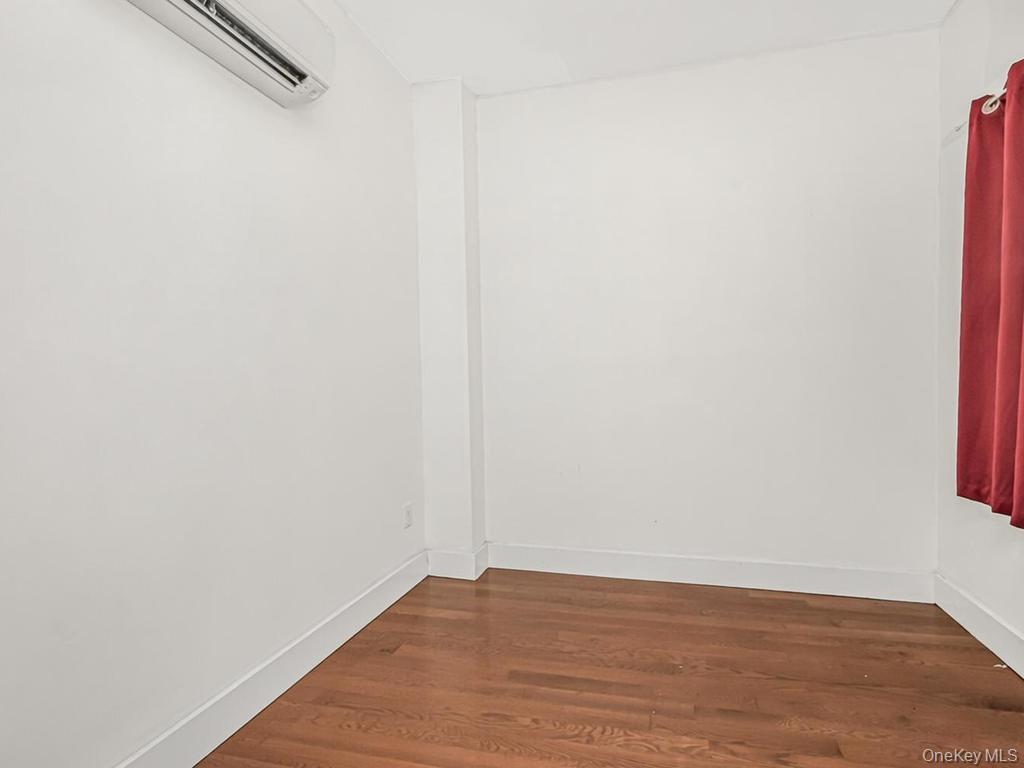 3057 Williamsbridge Road Property Photo 6