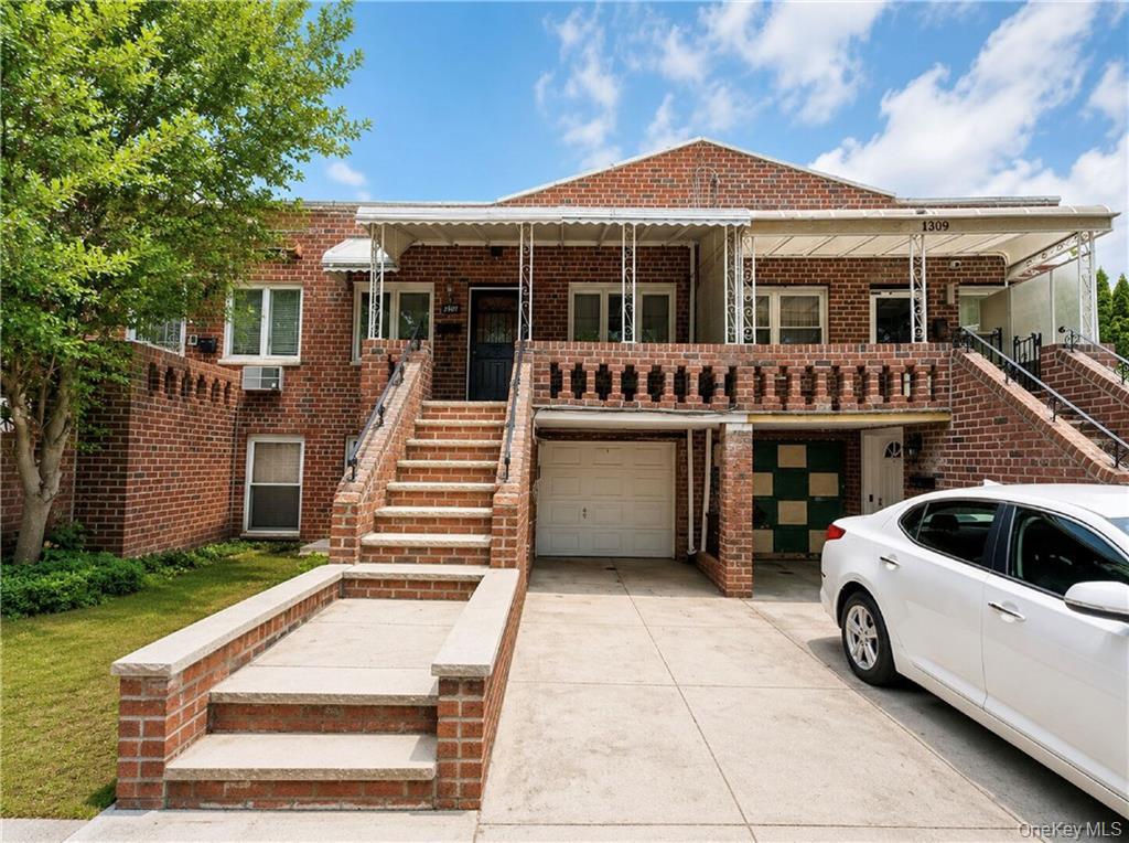 1307 E 98th Street Property Photo 1
