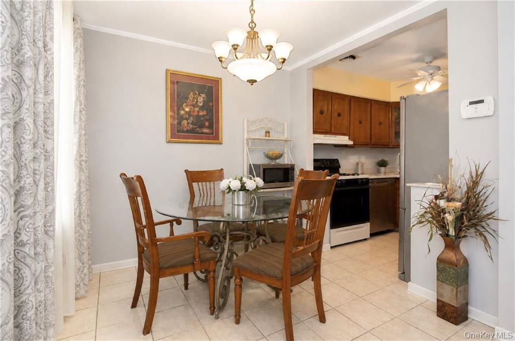 1307 E 98th Street Property Photo 8