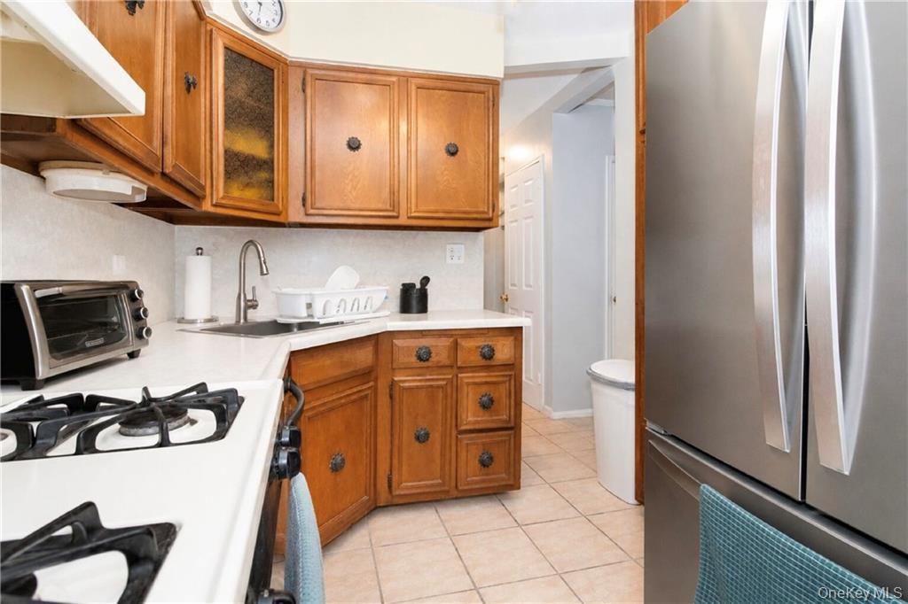 1307 E 98th Street Property Photo 13