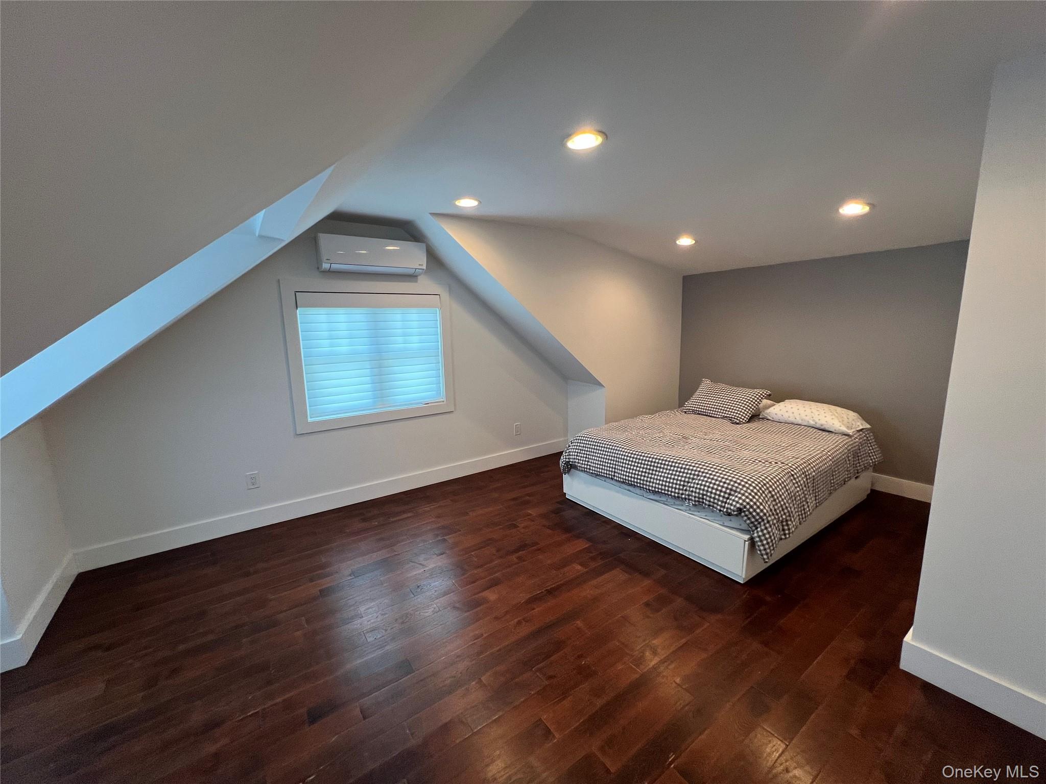 43 Crescent Street Property Photo 19