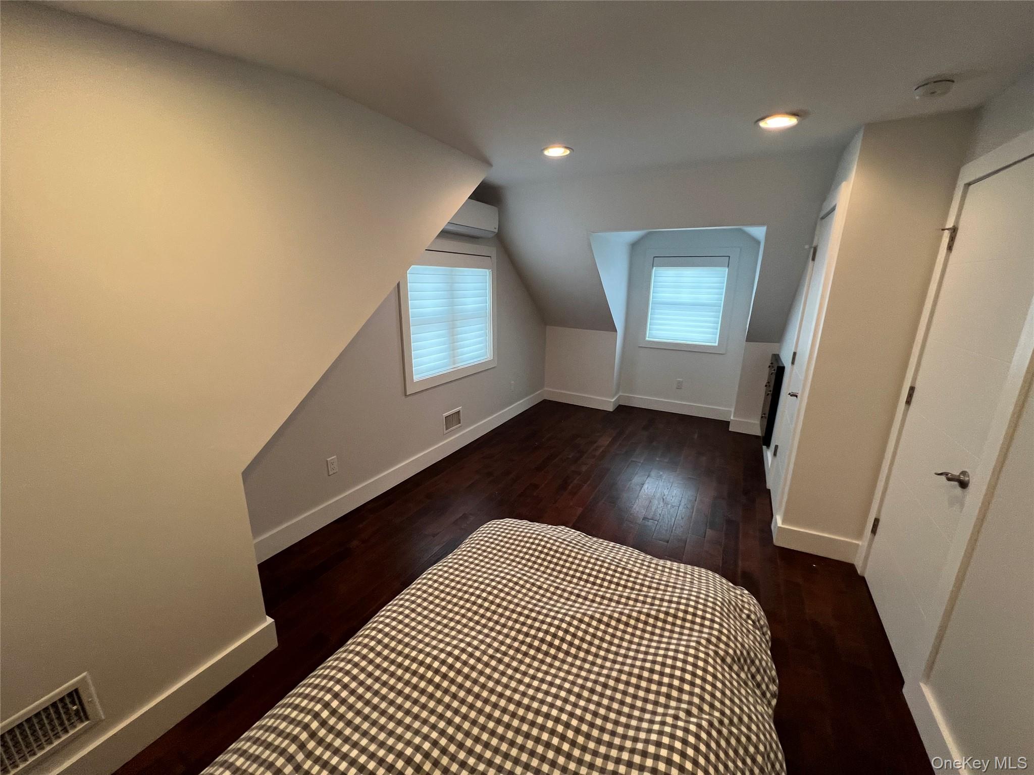 43 Crescent Street Property Photo 23