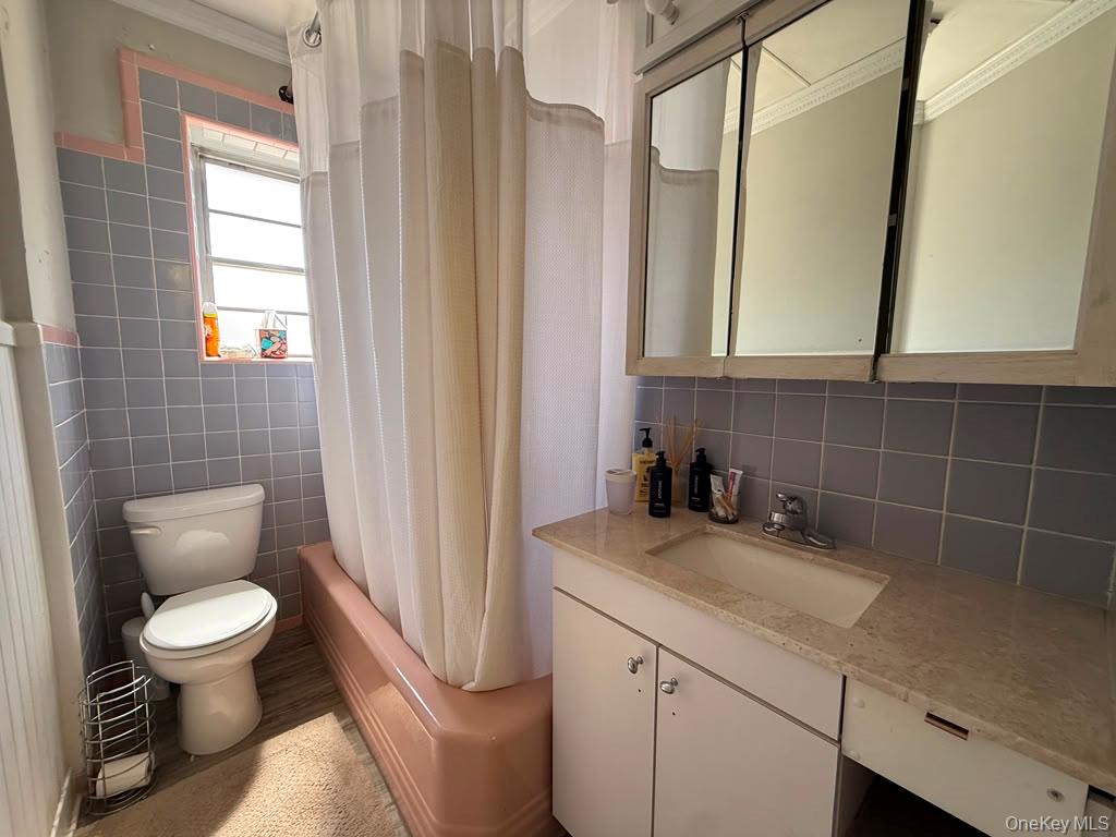 1902 Stillwell Avenue Property Photo 20