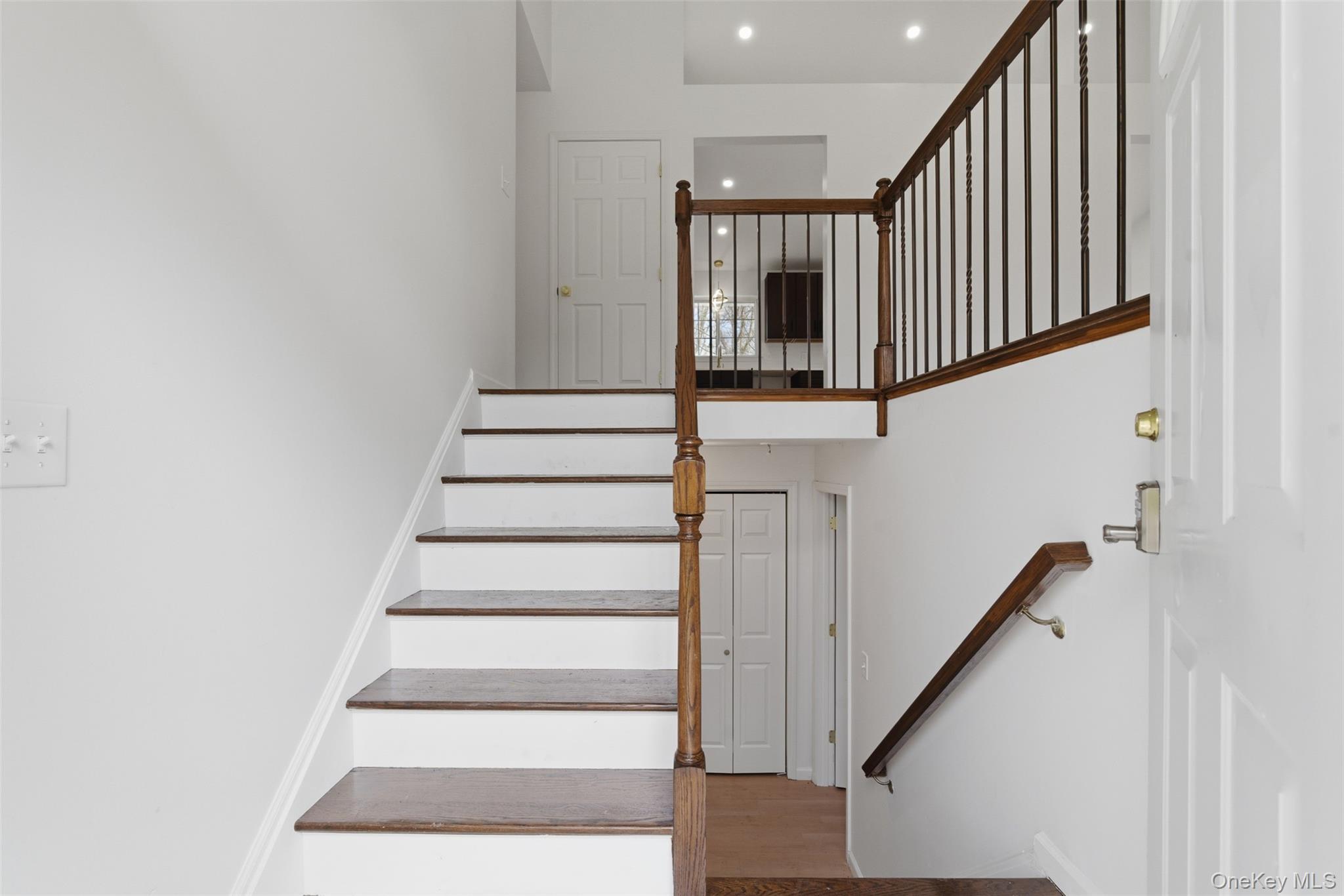 600 Twin Arch Road Property Photo 4