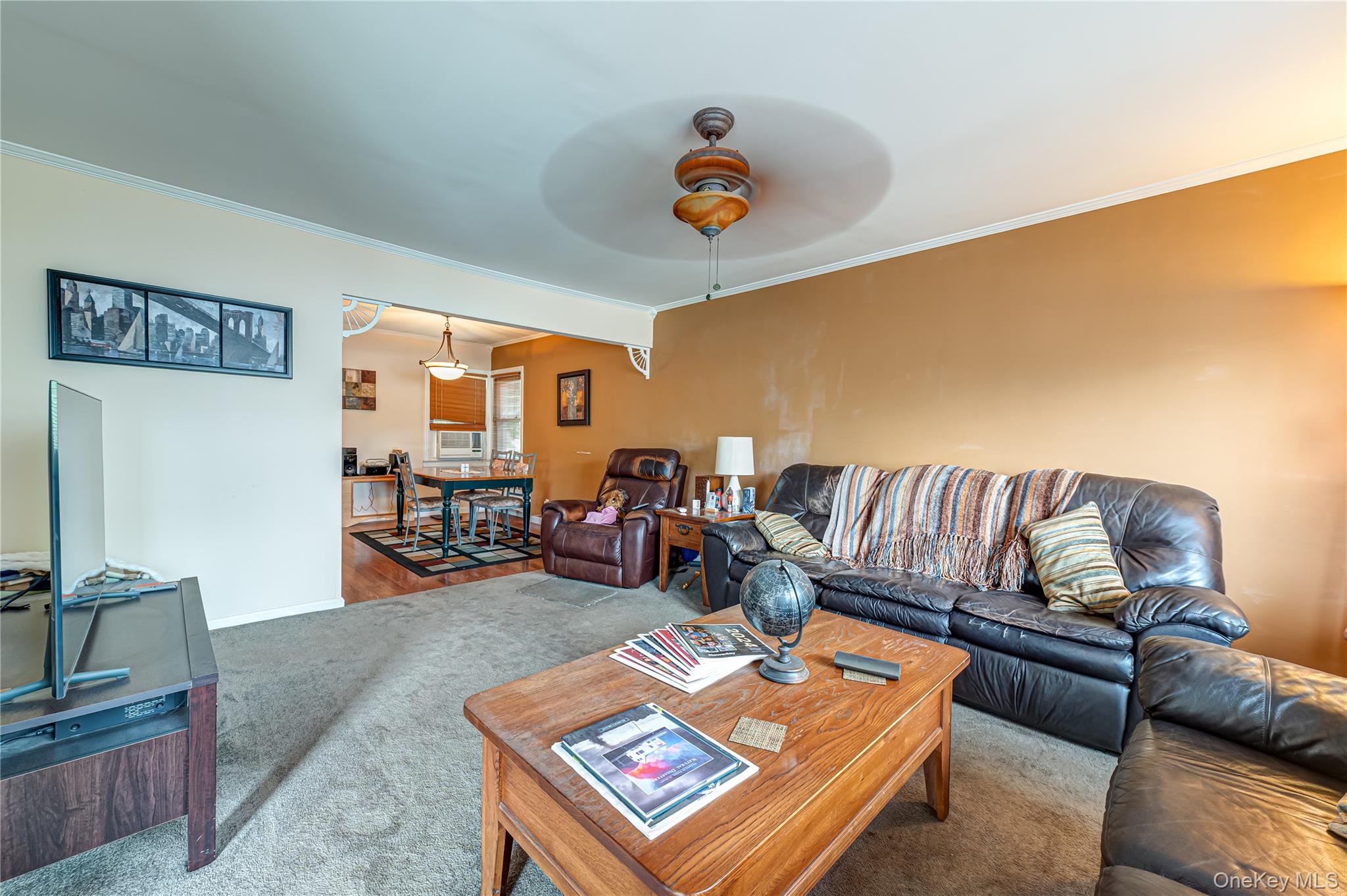 578 Northern Parkway Property Photo 3