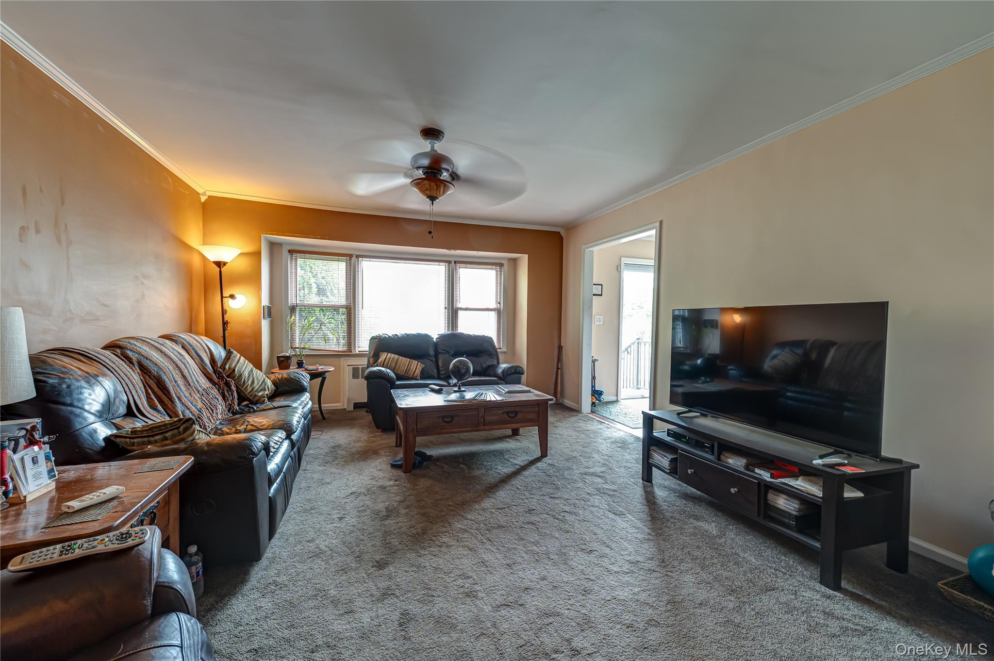 578 Northern Parkway Property Photo 4