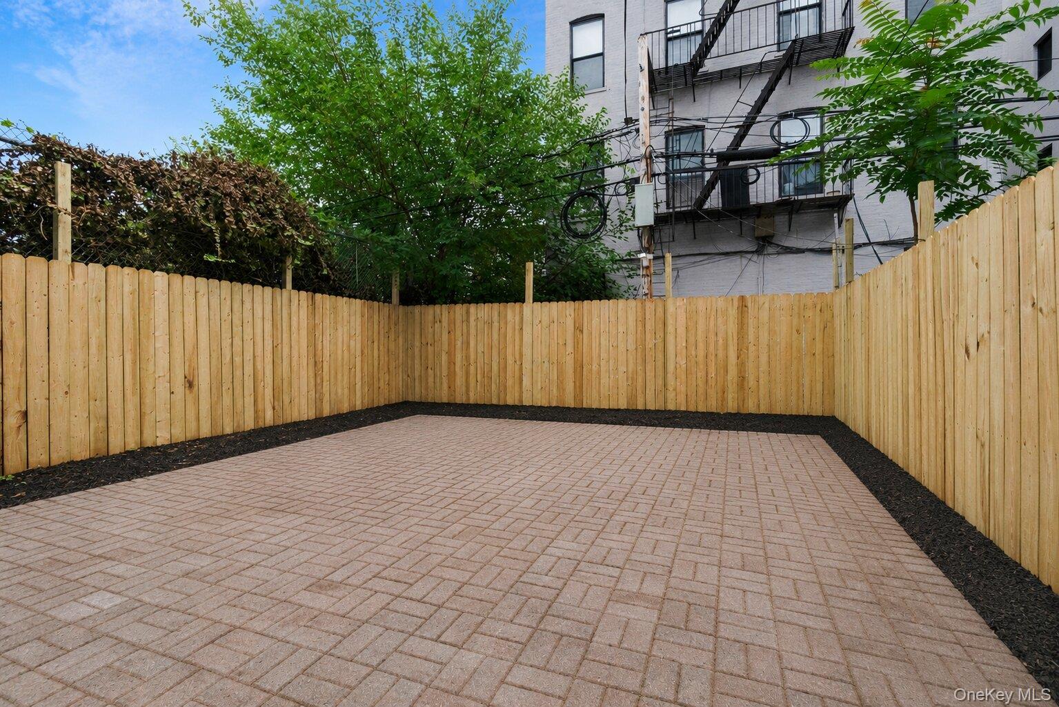 124 Grove Street Property Photo 12
