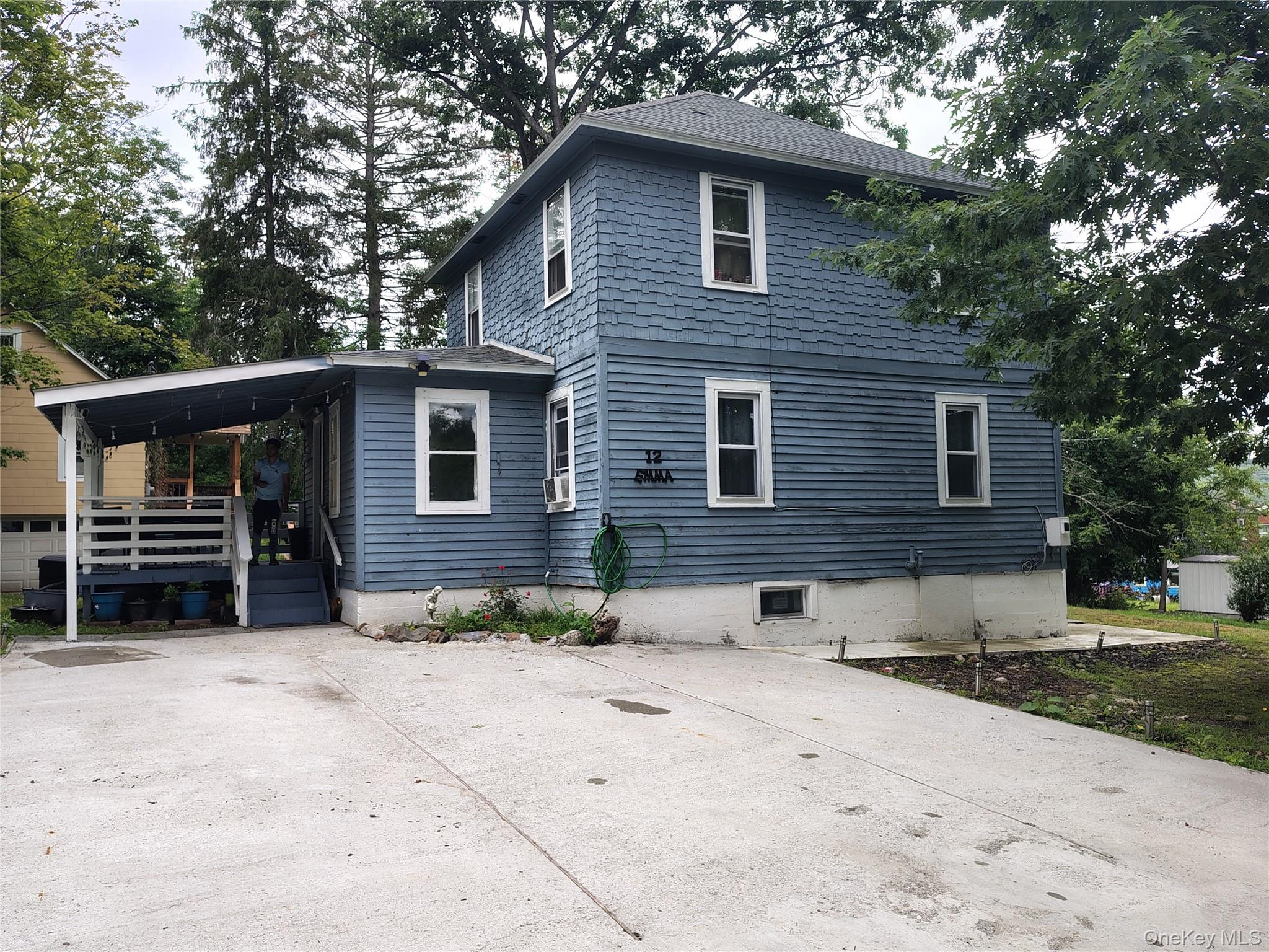 12 Emma Street Property Photo 8
