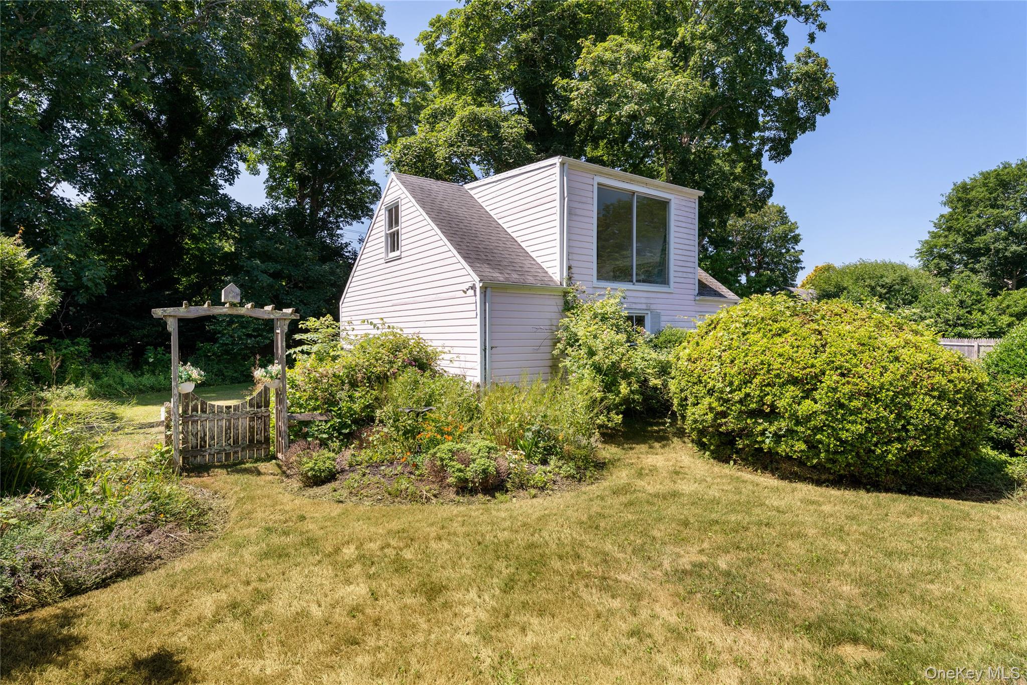 93 Buell Lane Property Photo 9