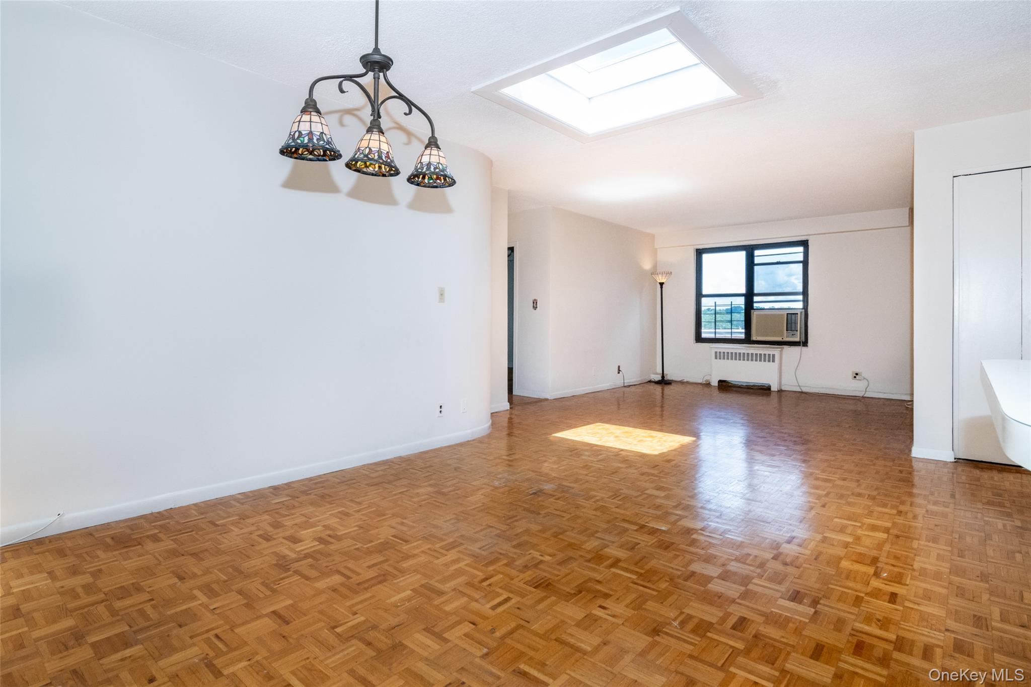 171 Pearsall Drive 6e/6f Property Photo 14