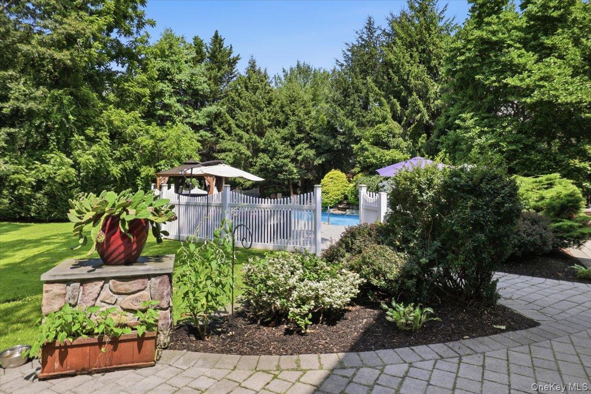 48 Province Drive Property Photo 24