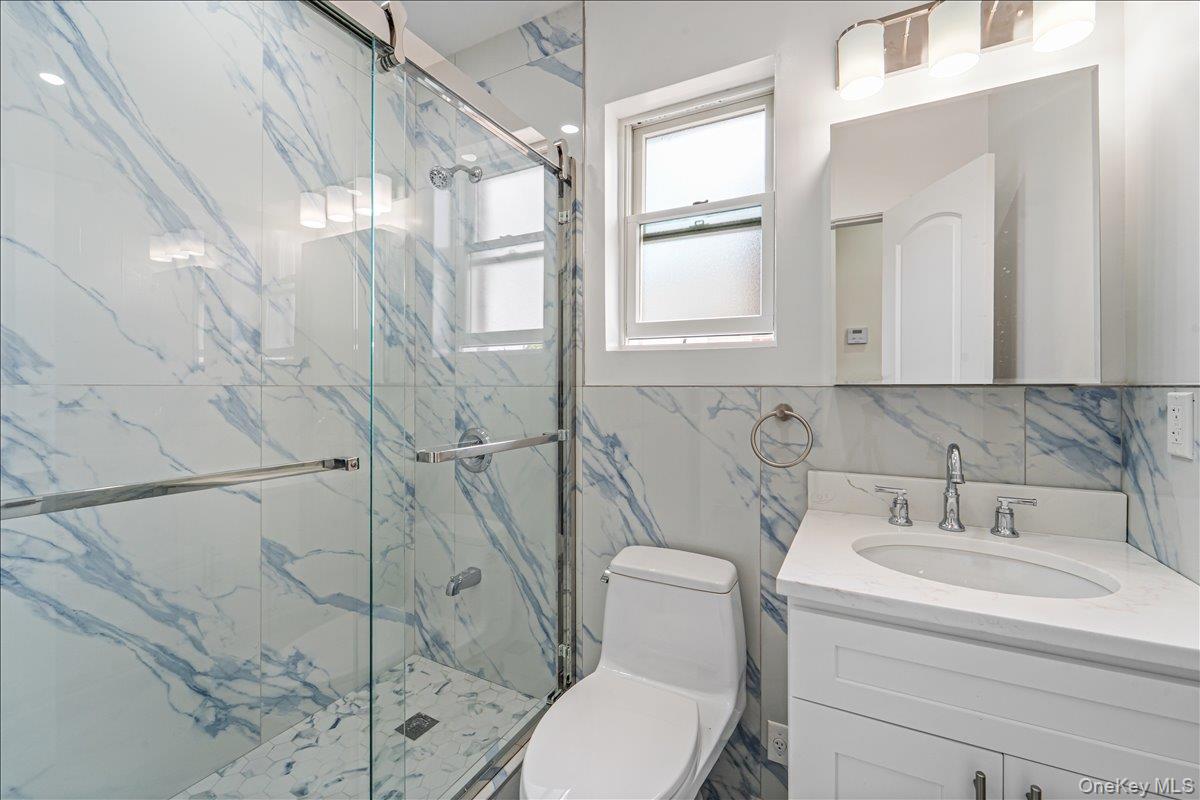 8341 Little Neck Parkway Property Photo 11