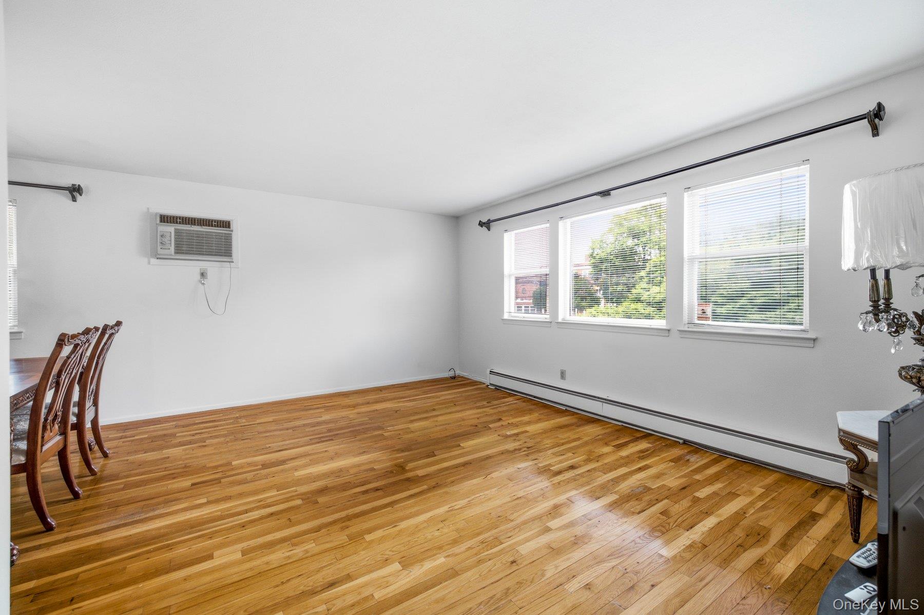 1706 Washington Drive Property Photo 2