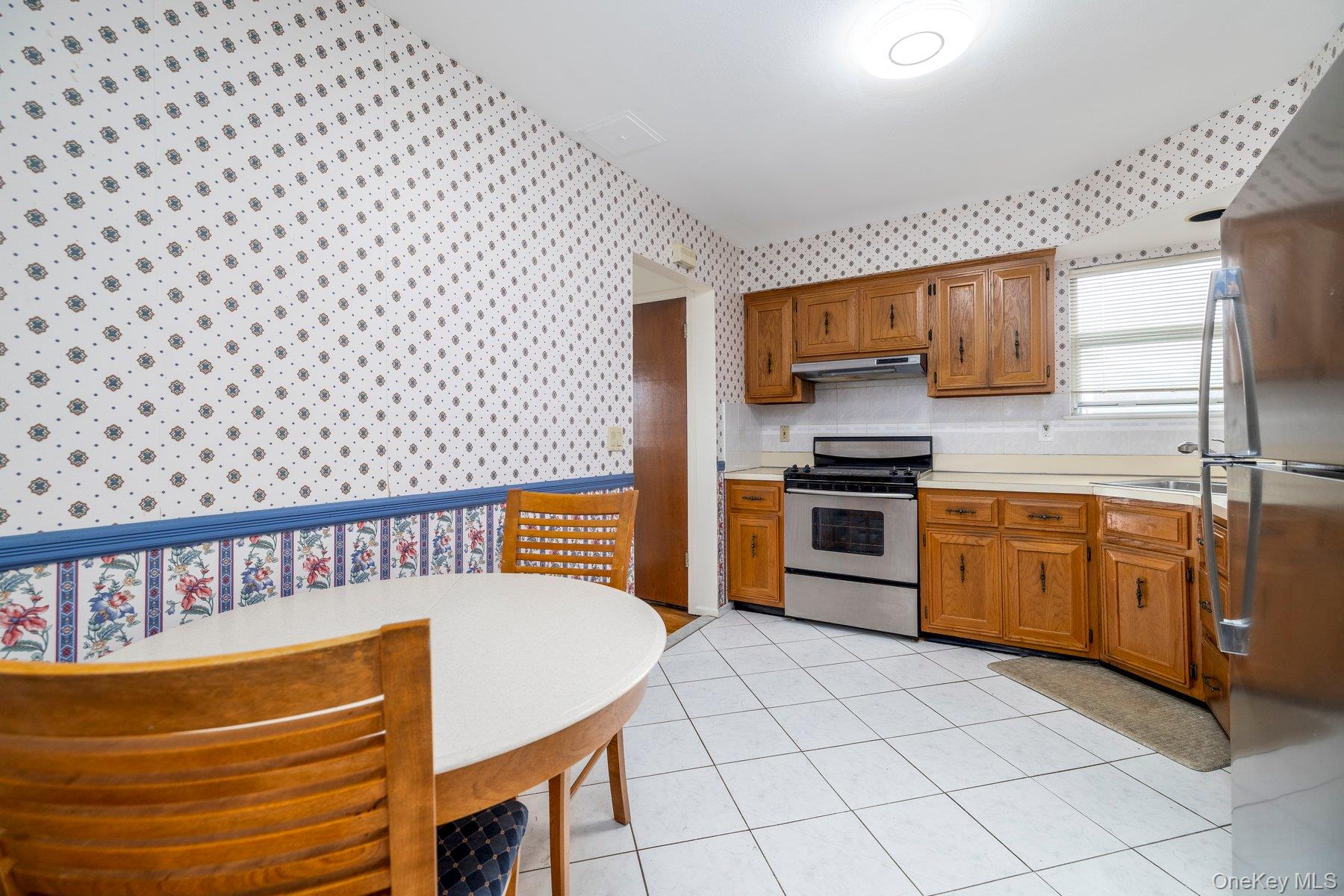 1706 Washington Drive Property Photo 4