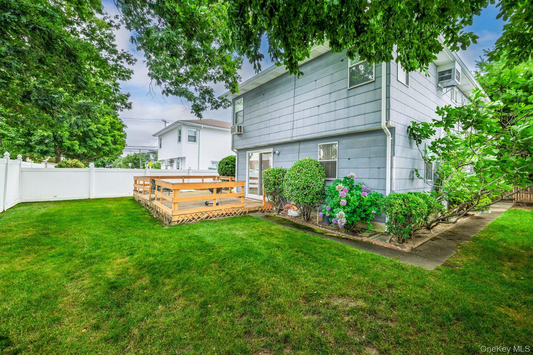 1706 Washington Drive Property Photo 12