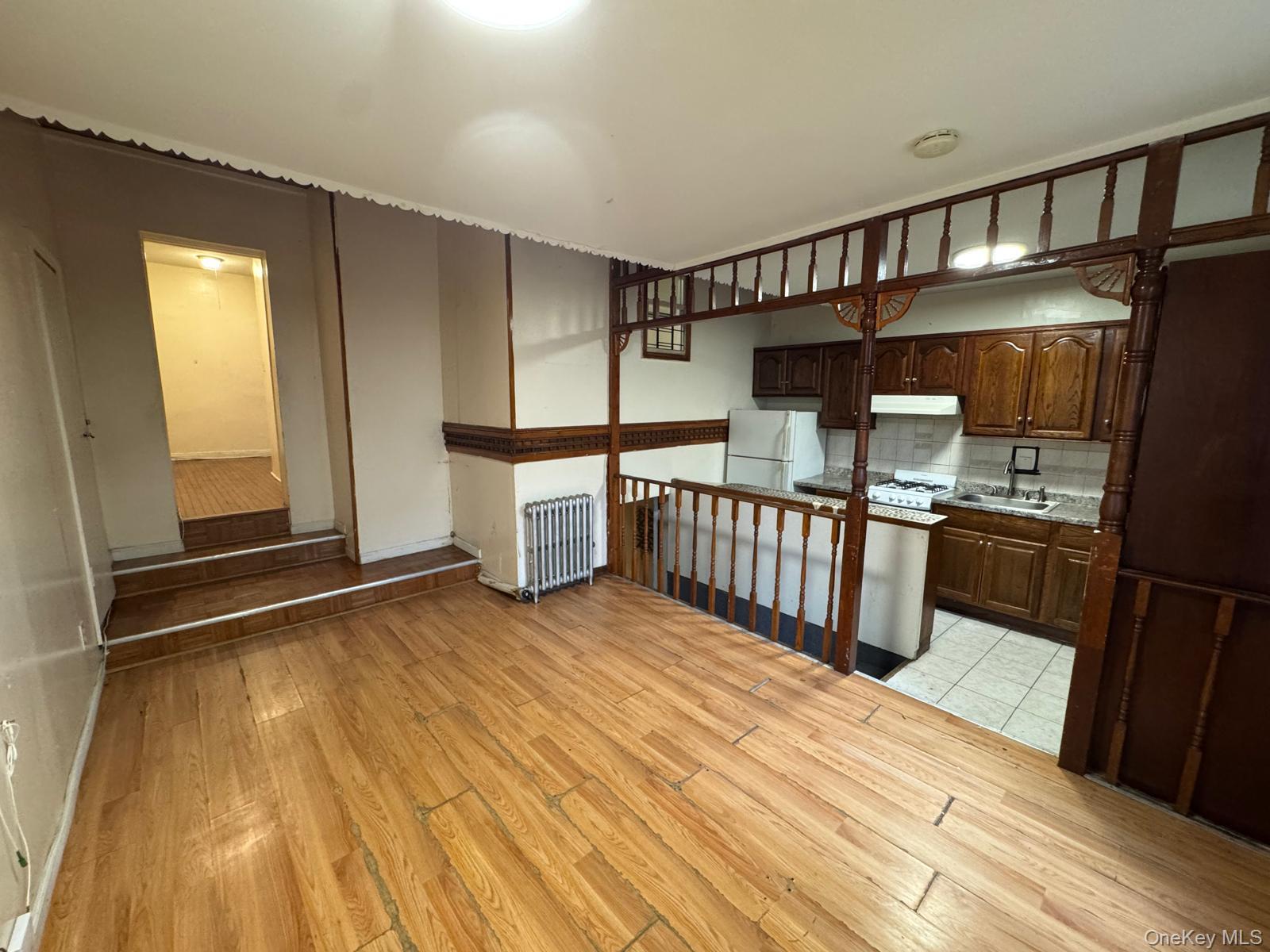 590 Elton Street Property Photo 10