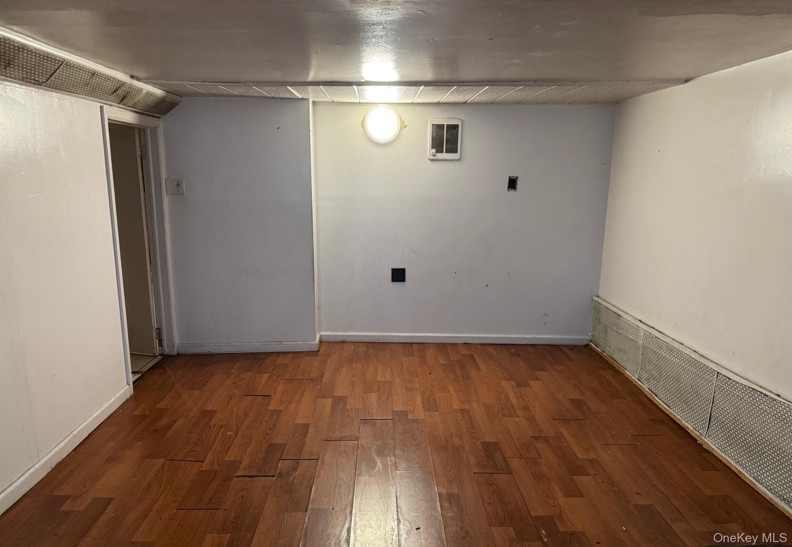 590 Elton Street Property Photo 30