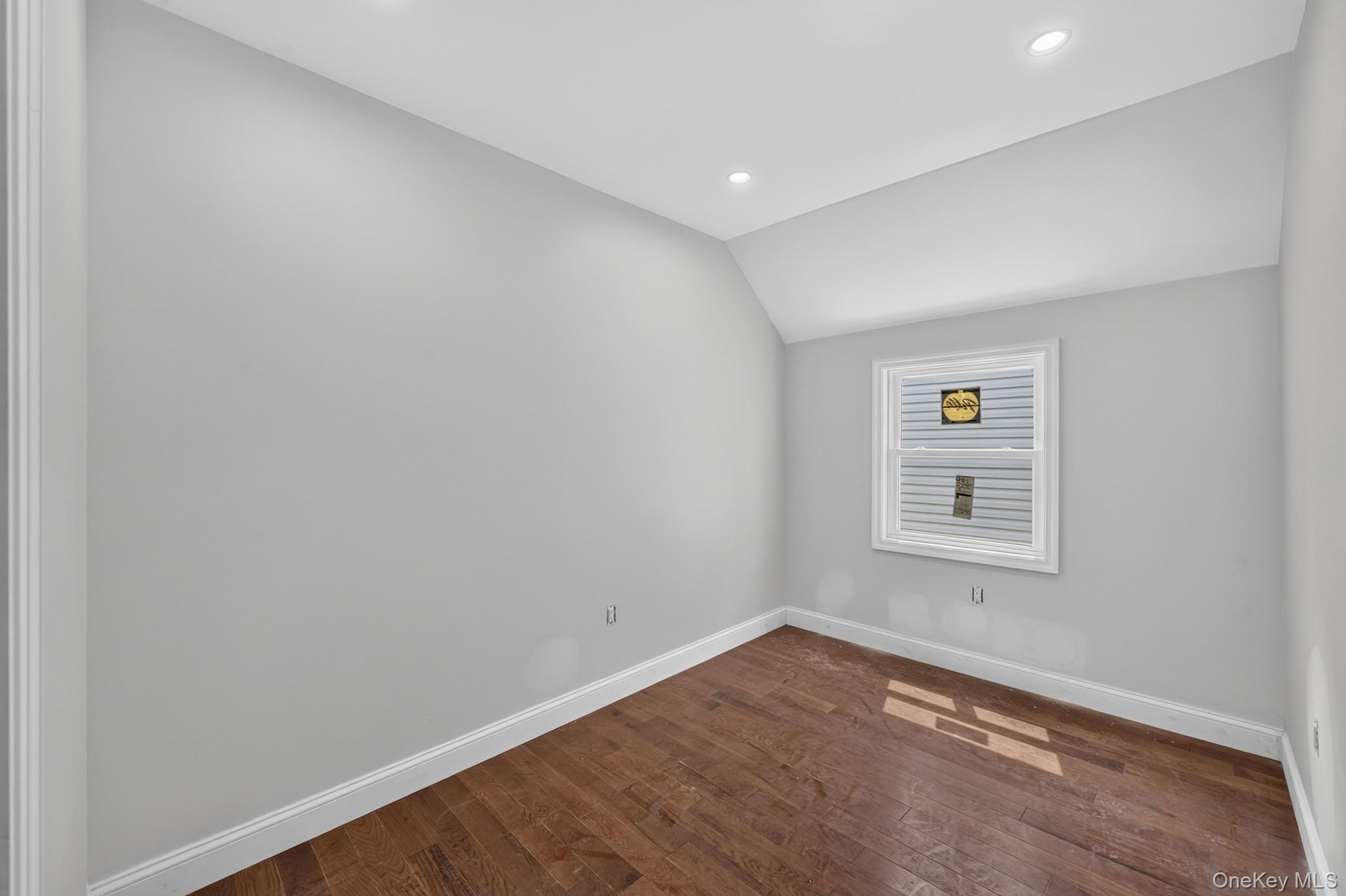 718 E 99th Street Property Photo 7