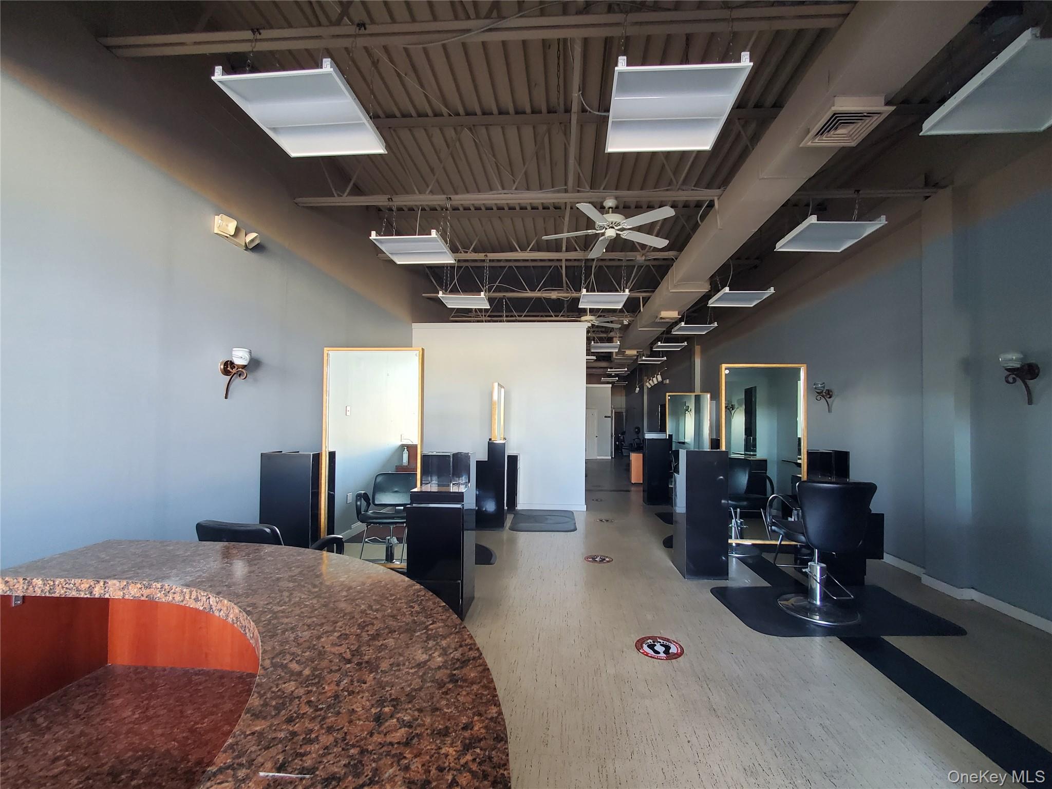 4846 Sunrise Highway 4846 Property Photo 6