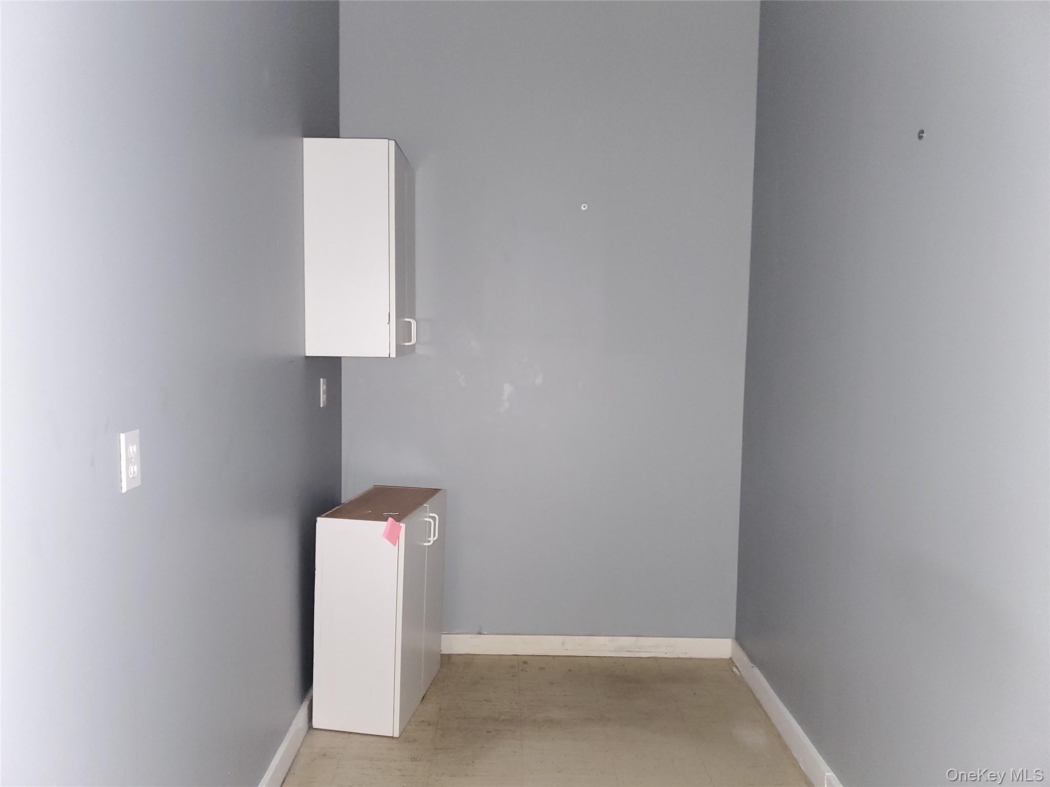 4846 Sunrise Highway 4846 Property Photo 10